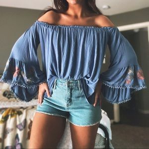 3/$45 ✨ ALTAR’D STATE off the shoulder top